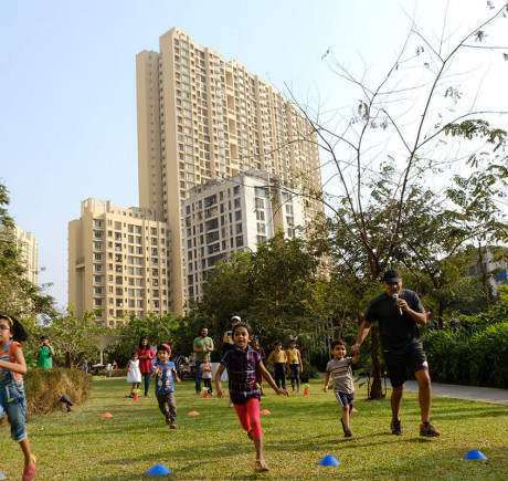 Rustomjee - Uptown Urbania